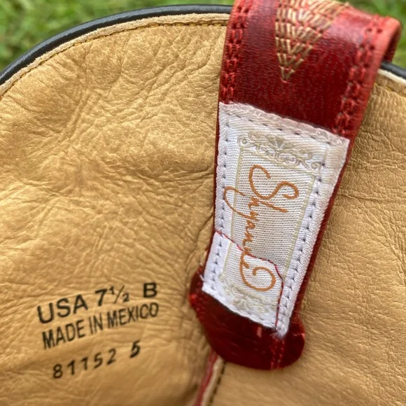 Red Snip Toe Cowboy Boots - Picture 7 of 7